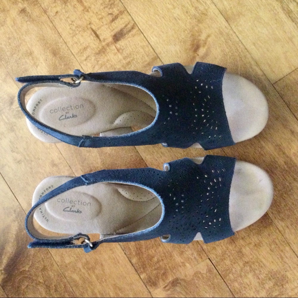 Clarks Giselle Bay Navy Leather Wedge Sandals